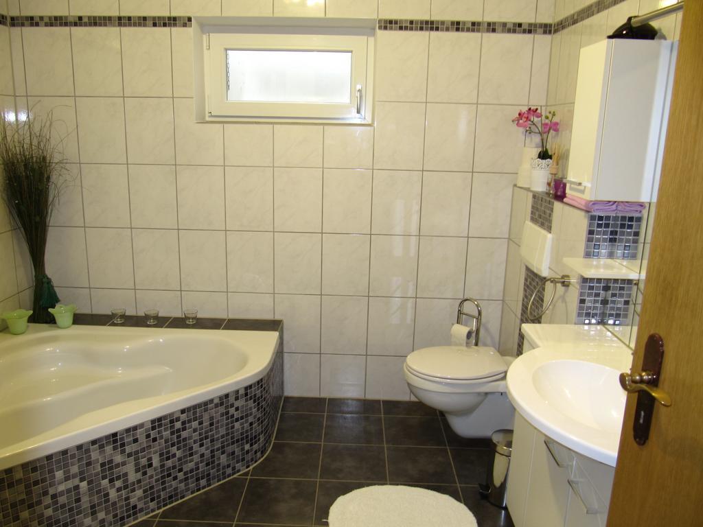 Ferienwohnung Weigert Sinzing الغرفة الصورة